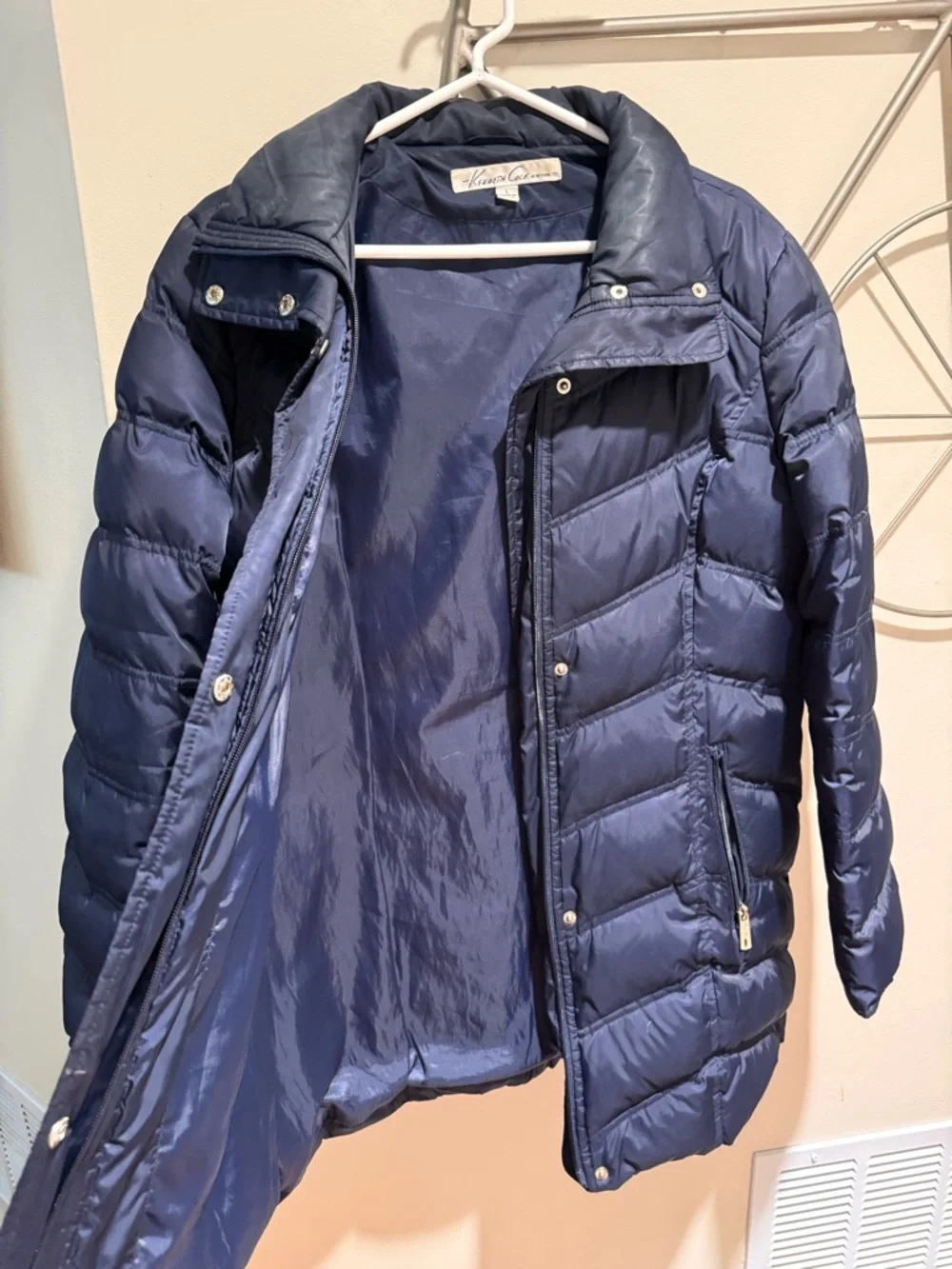 Kenneth Cole New York stylish quilted